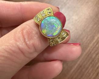18k opal & diamond ring 