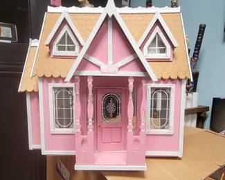 Selection of Toys, Dolls and Collectibles