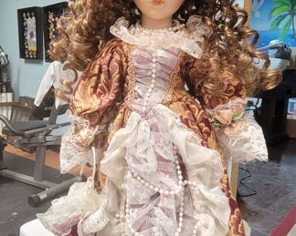 Selection of Toys, Dolls and Collectibles