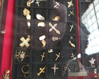 Assorted Gold jewelry 