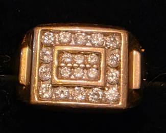 Gold ring with Diamonds