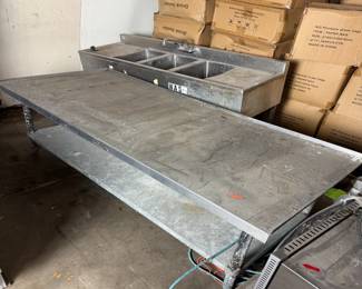 large low metal table/equipment stand
