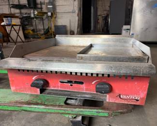 Avantco 24" Countertop Gas Griddle