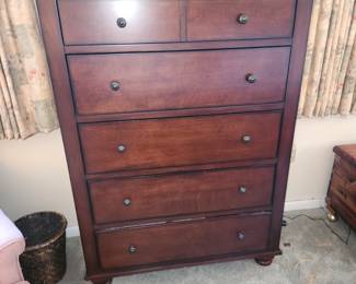 5 piece bedroom set by Aspenhome. :
-King bed-head, footboards and wooden side rails with under bed storage via 2 drawers at end
-2 nightstands
-2 upright dressers, 1 w matching mirror