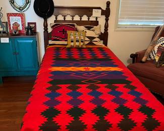 Pendleton “Chihuahua Trail,”blanket comes with box