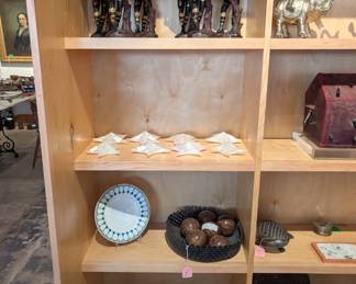 So many sculptures and collectibles!