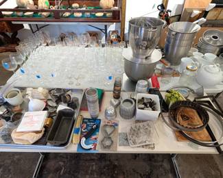 Variety of kitchenware available!