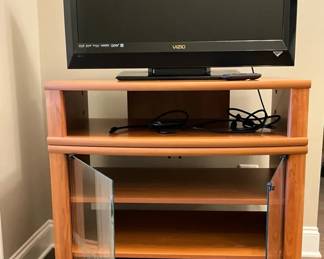 Vizio TV With Roku And Tv Stand
