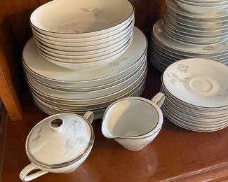 Beautiful Hutschenreuther Gray Rose Bavaria Germany China