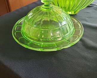 Uranium Glass or Vaseline Glass distinctive domed lid with a geometric "Colonial Block" or "Optic Block" pattern