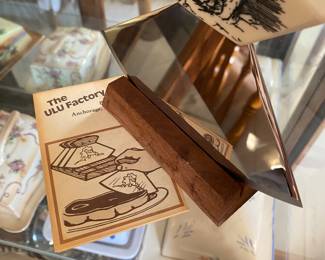 Alaskan ulu knife with a polar bear design