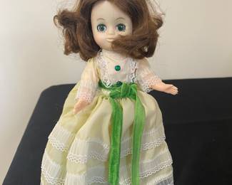 vintage Madame Alexander Scarlett O'Hara doll from the "Gone with the Wind" series.