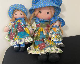 vintage Knickerbocker Holly Hobbie rag dolls from the 1970s.