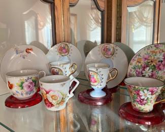 vintage teacups and saucers