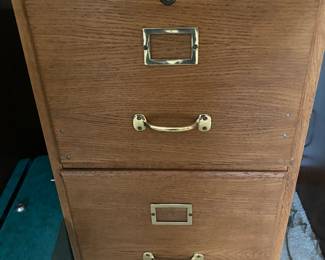 Wood 2-drawer locking file cabinet