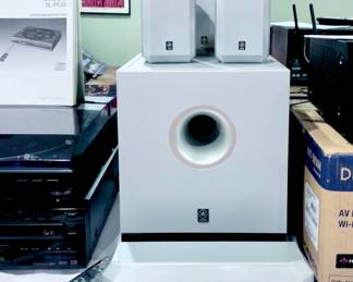 Yamaha Surround Sound Speakers and Subwoofer 
