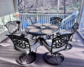 Cast Aluminum Patio Table and Chairs / Patio Set / Outdoor Round Table and Chairs