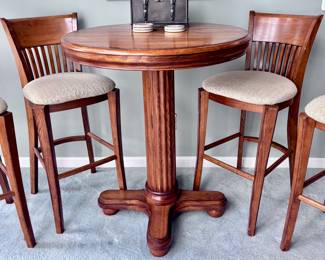 Bar Height Table and Chairs / Pub Table with Barstools