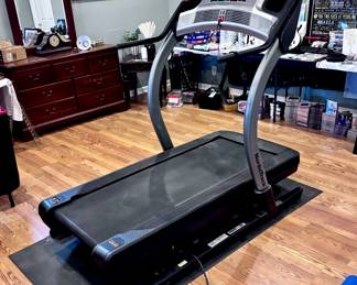Incline Treadmill