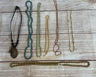 Vintage Costume Jewelry Lot 7 Necklaces Beaded Stone Agate Pendant
