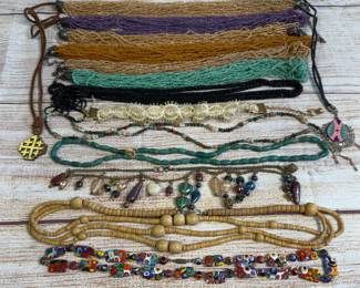 Assorted Vintage Costume Jewelry Lot: 15 Necklaces, Mixed Styles & Materials