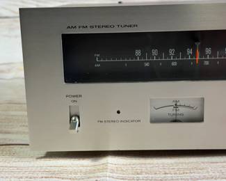 Vintage Kenwood KT-5300 AM/FM Stereo Tuner Audio Component