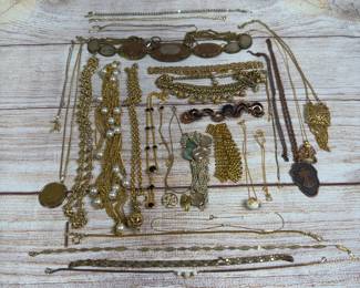 Large Lot 30 Assorted Costume Necklaces - Vintage & Modern Styles