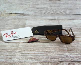 Vintage Bausch & Lomb i's W1829 Tortoise Sunglasses w/ Case & Tag