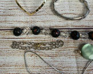 Mixed Lot of 11 Vintage & Modern Costume Bracelets - Fashion Jewelry