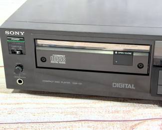 Sony CDP-101 Vintage Compact Disc CD Player 1983 Made in Japan