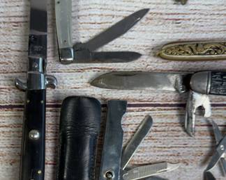 Vintage Mixed Lot 12 Pocket Knives, Automatic Switchblades, Multi-Tool