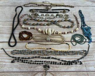 Lot of 15 Costume Jewelry Necklaces Faux Pearl Beaded Rosary Unsearched