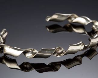 Signed JB Modernist Ribbon Twist Cuff Bracelet - Looks Like Silver 14.03g
