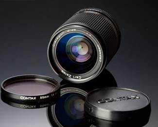 Carl Zeiss Distagon 28mm f/2 T* C/Y Lens for Contax Yashica, Adapts Modern