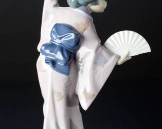 Vintage Lladro 4991 Japanese Girl with Fan Porcelain Figurine, DAISA 1978