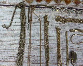 Vintage Assorted Costume Necklaces Lot of 32 - Gold & Silver Tone Chains