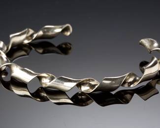 Signed JB Modernist Ribbon Twist Cuff Bracelet - Looks Like Silver 14.03g