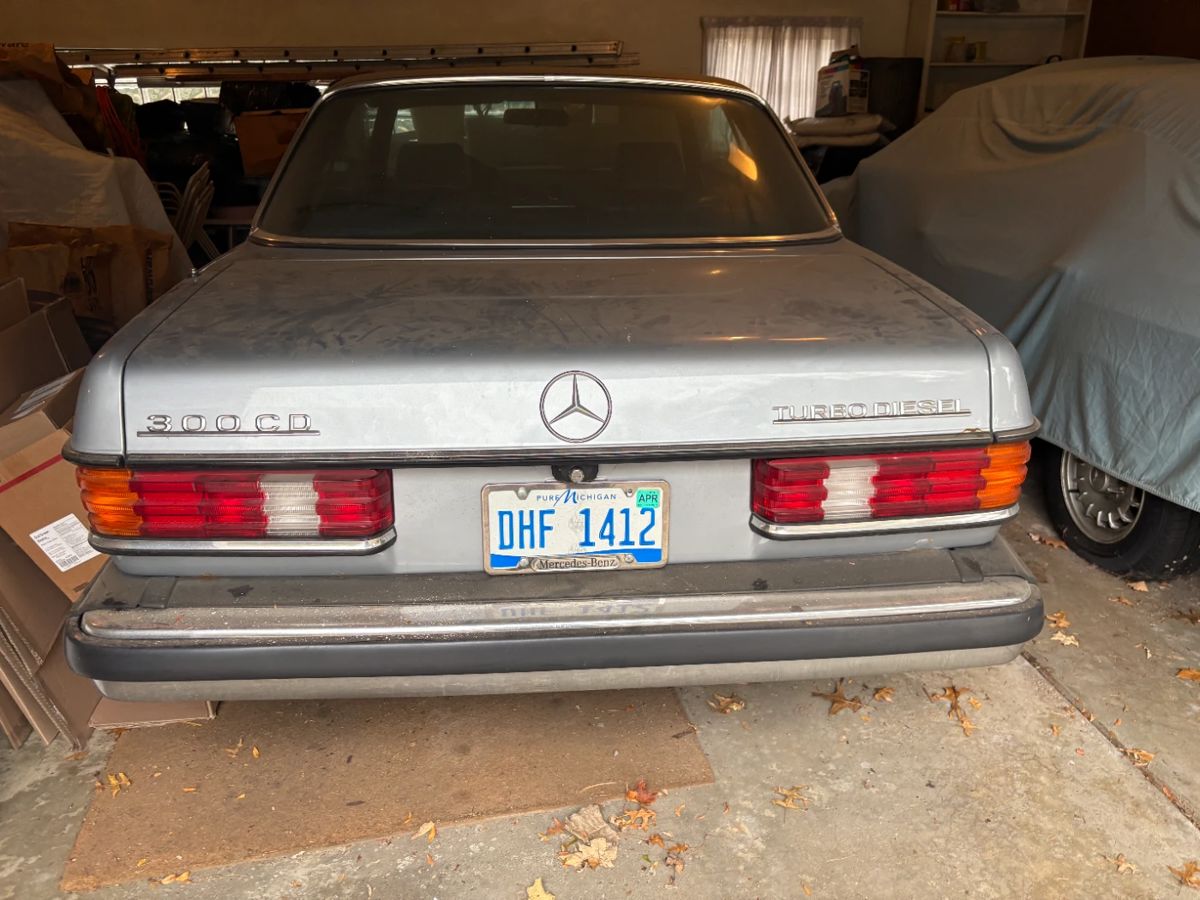 . . . vintage 1980's 300 CD Turbo Diesel with 66,000  miles