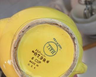 Hall Pottery Yellow # 799 Teapot