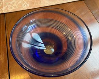 1995 Blue, Red & Clear Swirl Ornamental Blown Glass Centerpiece Bowl