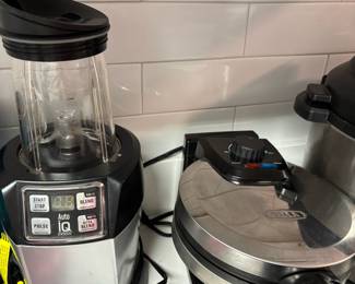 Nutri Ninja Auto-iQ Blender, Bella Rotating Belgian Waffle Maker