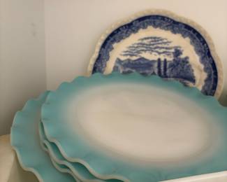 Set of 4 - 1950s Hazel Atlas Blue Crinoline Ripple Desert Plates, Pyrex "Snowflake" Baking Dish