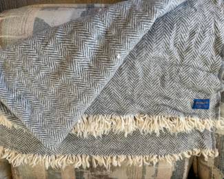 Pendleton Grey and White Herringbone Fringe Throw Blanket