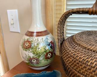 Japanese Satsuma Crackle Glaze Floral Design Vase