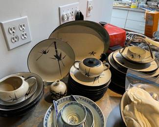 Japanese Stoneware Bamboo Design Dinnerware Set