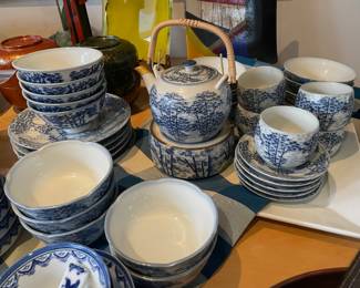 Japanese Style Blue and White Dinnerware Set