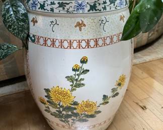 Chinoiserie Garden Stool with Yellow Chrysanthemum Design