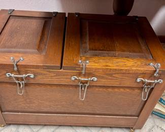 Mid 20th Century Oak Case Fireless Stove Caloric Cooker
