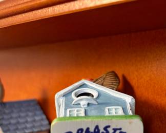 Set of 24 Lenox Bird House Thimbles with Display Shelf