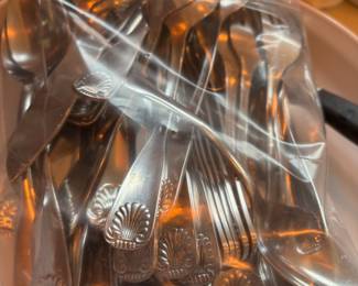 Seashell Pattern Flatware Set